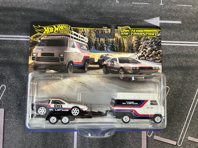 Hot Wheels Delorean TT